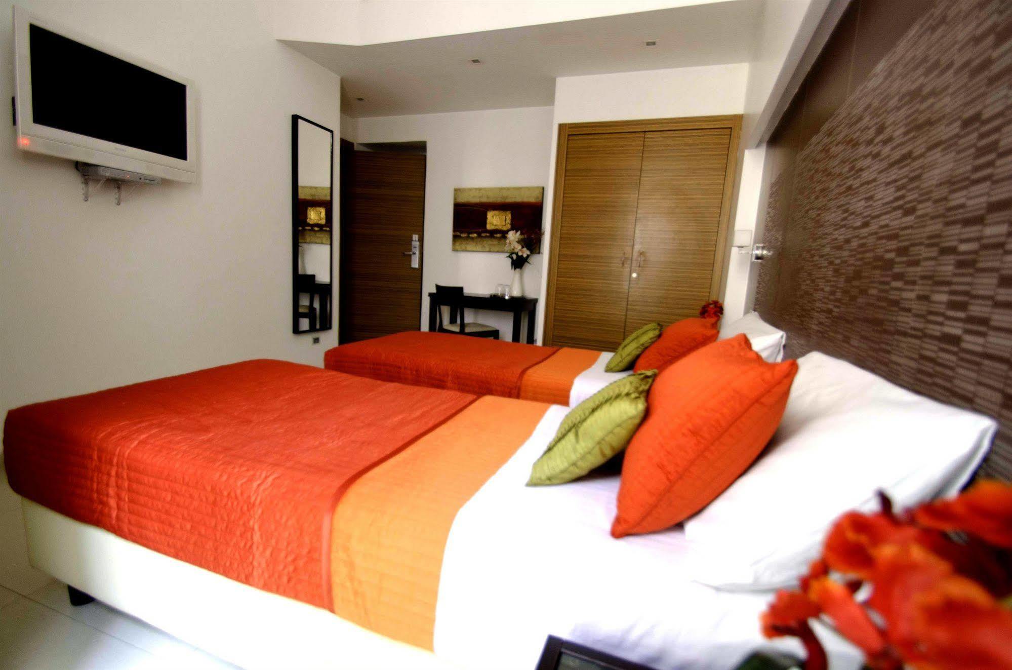 Interno 5 B&B Рим Екстер'єр фото