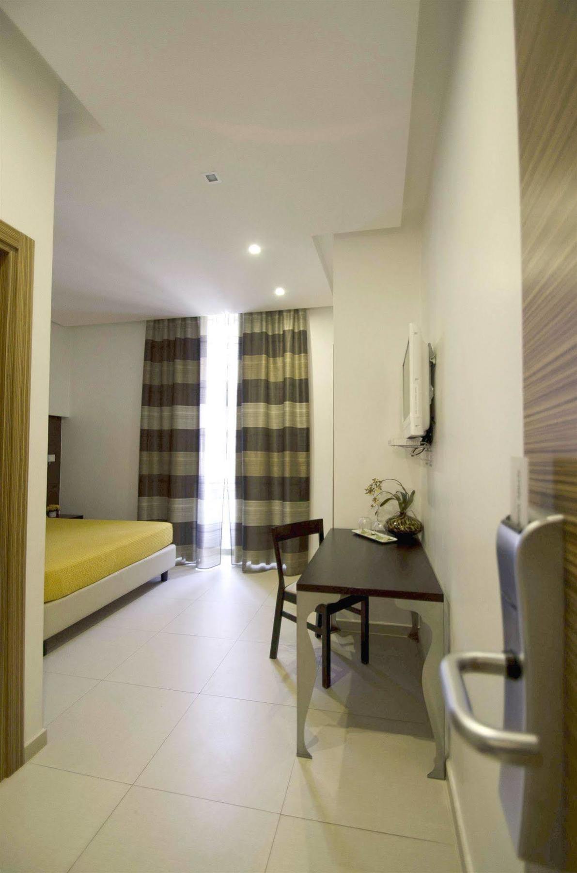 Interno 5 B&B Рим Екстер'єр фото